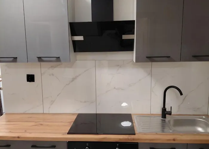 5 Seperate Shared Near Center Skytowe * Wrocław