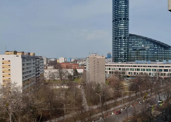 5 Seperate Shared Near Center Skytowe Wrocław