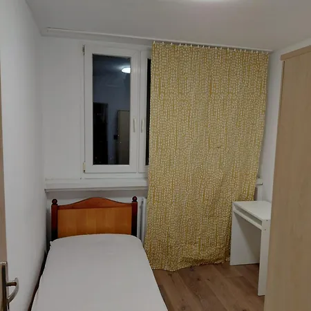 5 Seperate Shared Near Center Skytowe Apartman Wrocław
