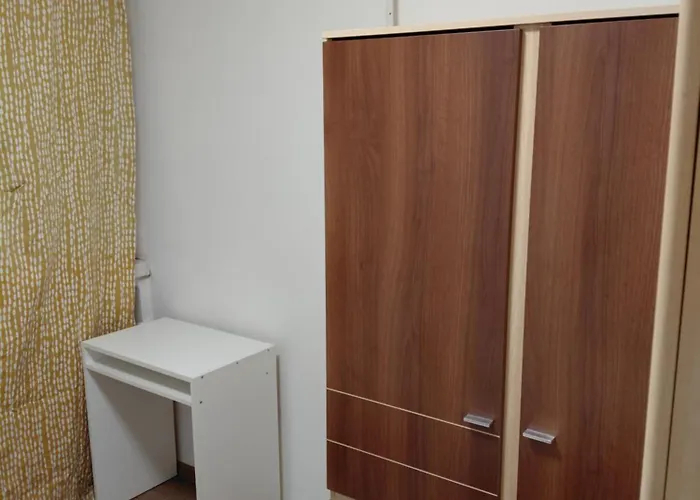 5 Seperate Shared Near Center Skytowe Apartman Wrocław