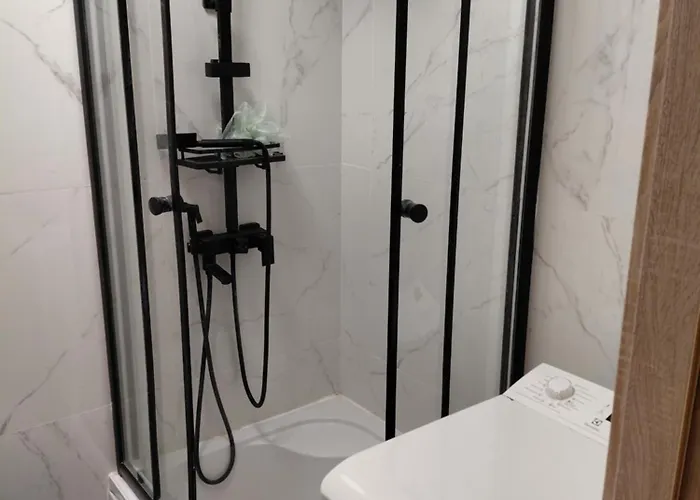 5 Seperate Shared Near Center Skytowe Apartman Wrocław